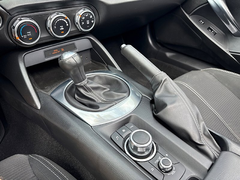 Used 2017 FIAT 124 Spider Classica image 18