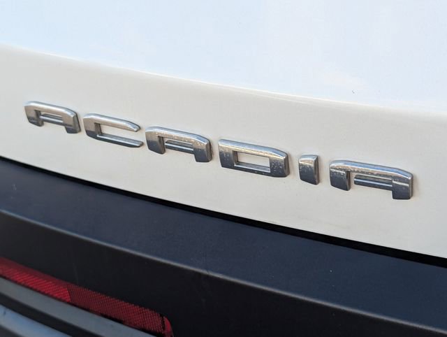 Used 2022 GMC Acadia AT4 w/ Technology Package image 16