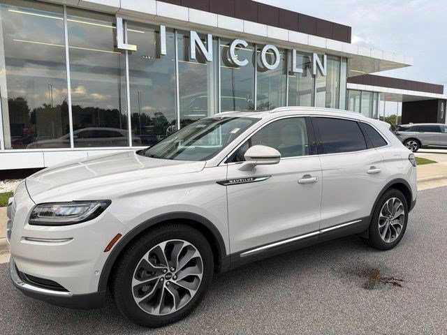 Used 2023 Lincoln Nautilus Reserve AWD/4WD image 1