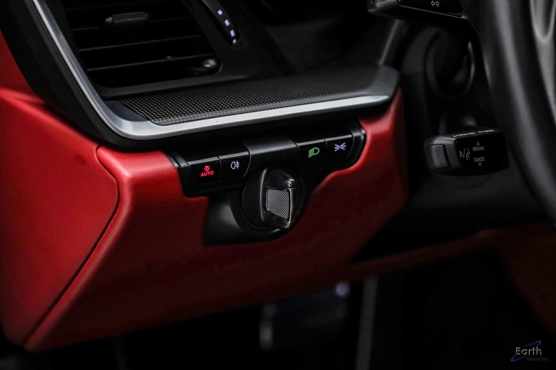 Used 2021 Porsche 911 Turbo image 70