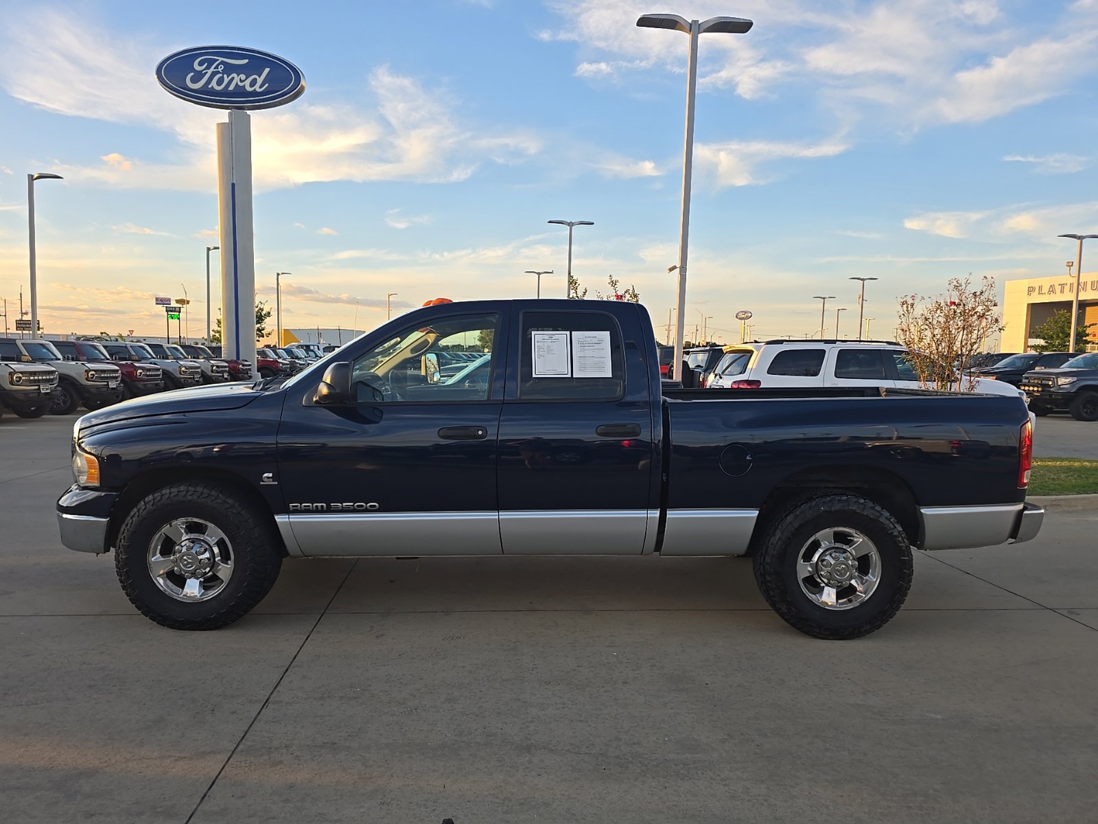 Used 2003 Dodge Ram 3500 Truck SLT RWD image 3