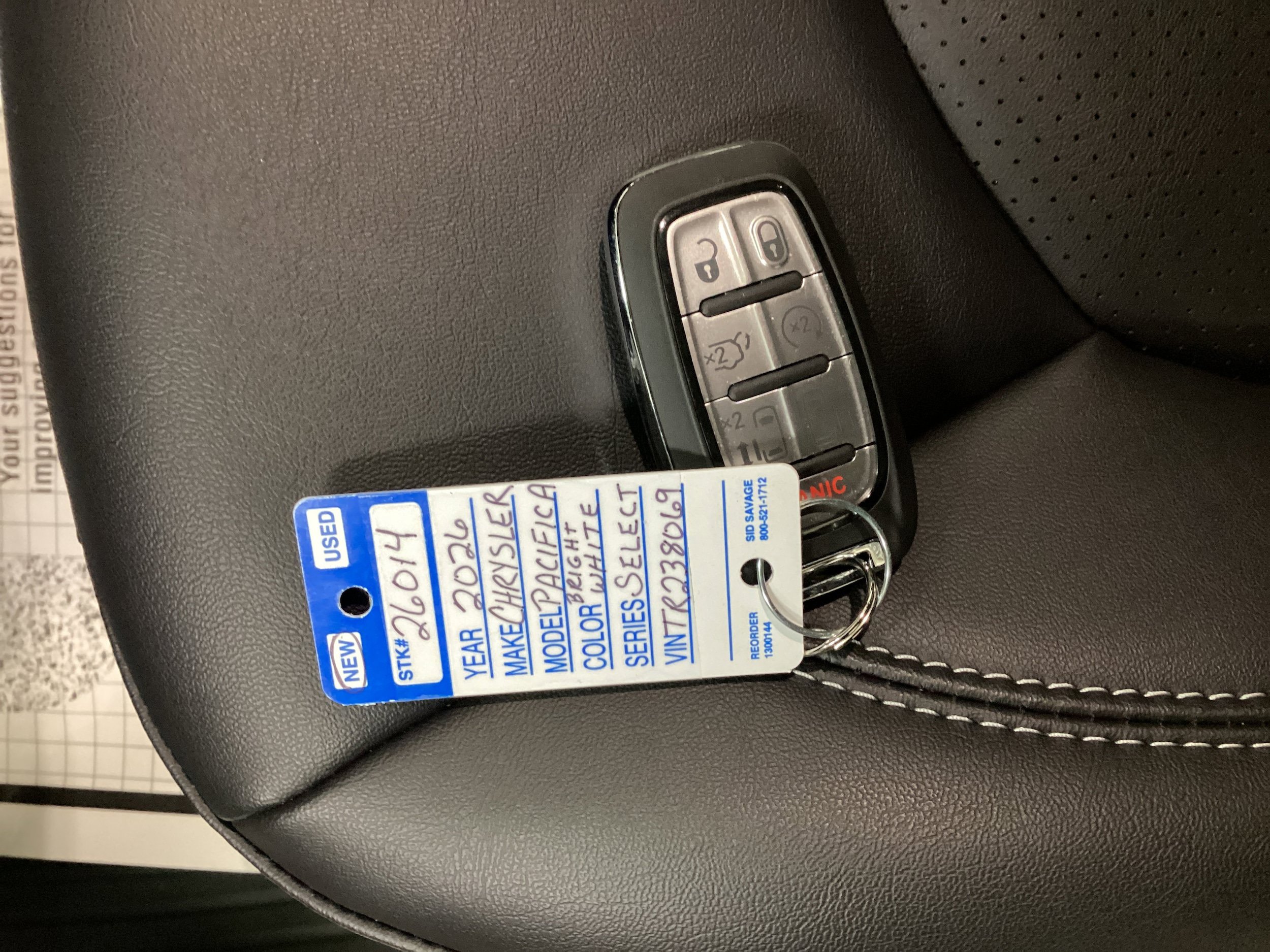 New 2026 Chrysler Pacifica Select AWD/4WD image 34