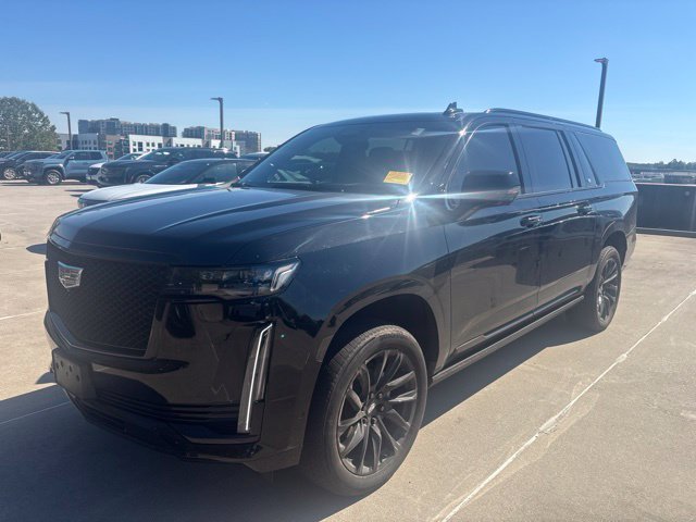 Used 2024 Cadillac Escalade ESV Sport Platinum w/ LPO, ONYX Package AWD/4WD image 1