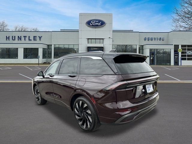 Used 2025 Lincoln Nautilus Black Label w/ Jet Appearance Package AWD/4WD image 5