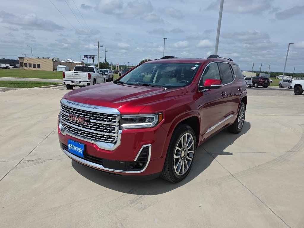 Used 2023 GMC Acadia Denali w/ Denali Technology Package FWD image 3