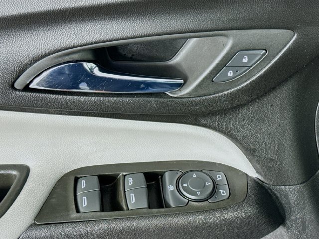 Used 2022 Chevrolet Equinox LT FWD image 21