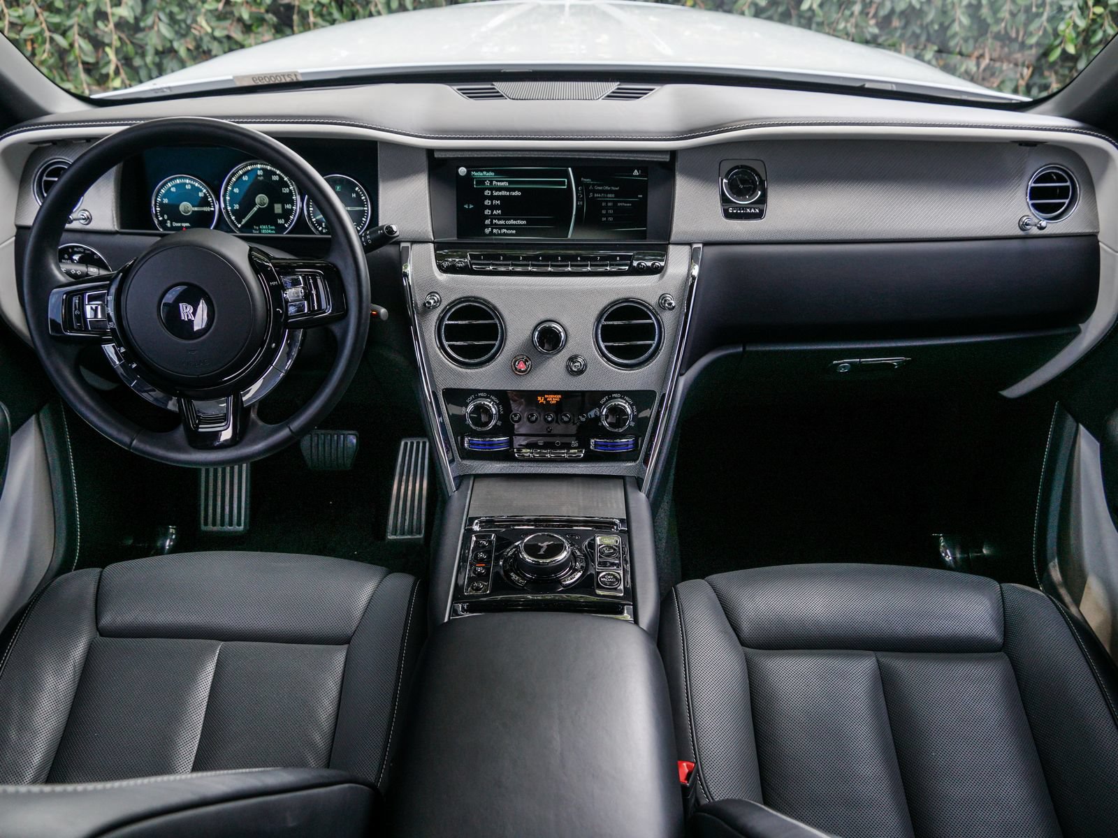 Certified 2024 Rolls-Royce Cullinan AWD/4WD image 12
