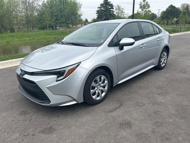 Certified 2024 Toyota Corolla LE image 1