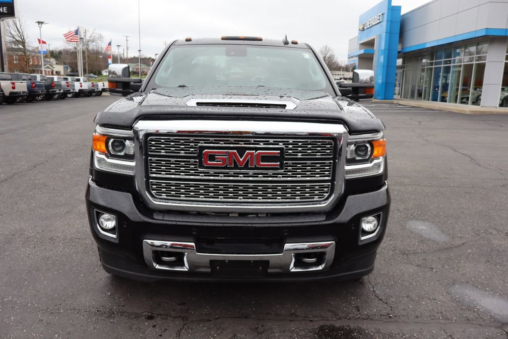 Used 2018 GMC Sierra 3500 Denali w/ Duramax Plus Package image 31