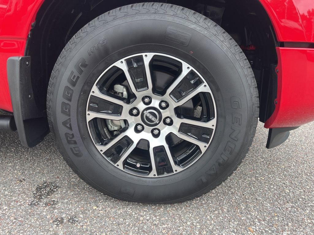 Used 2024 Nissan Titan SV w/ SV Convenience Package image 20