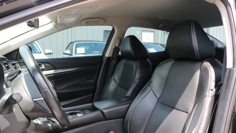 Used 2019 Nissan Maxima 3.5 SV w/ Floor Mat Group FWD image 7