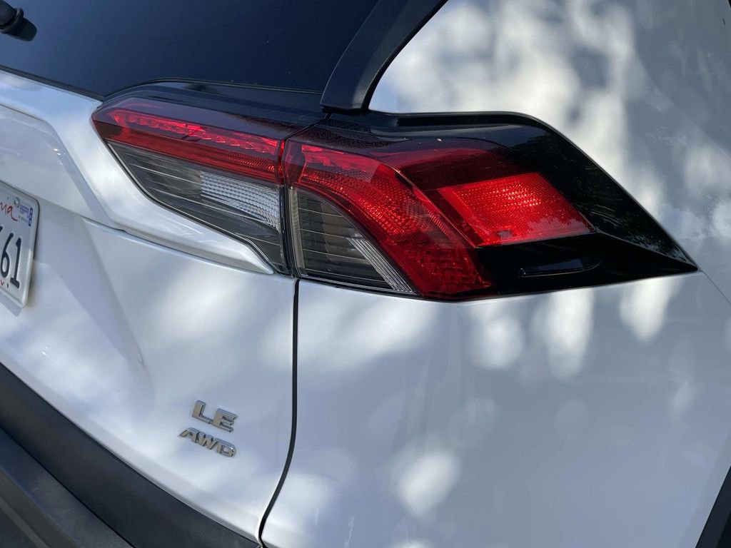 Used 2024 Toyota RAV4 LE image 28