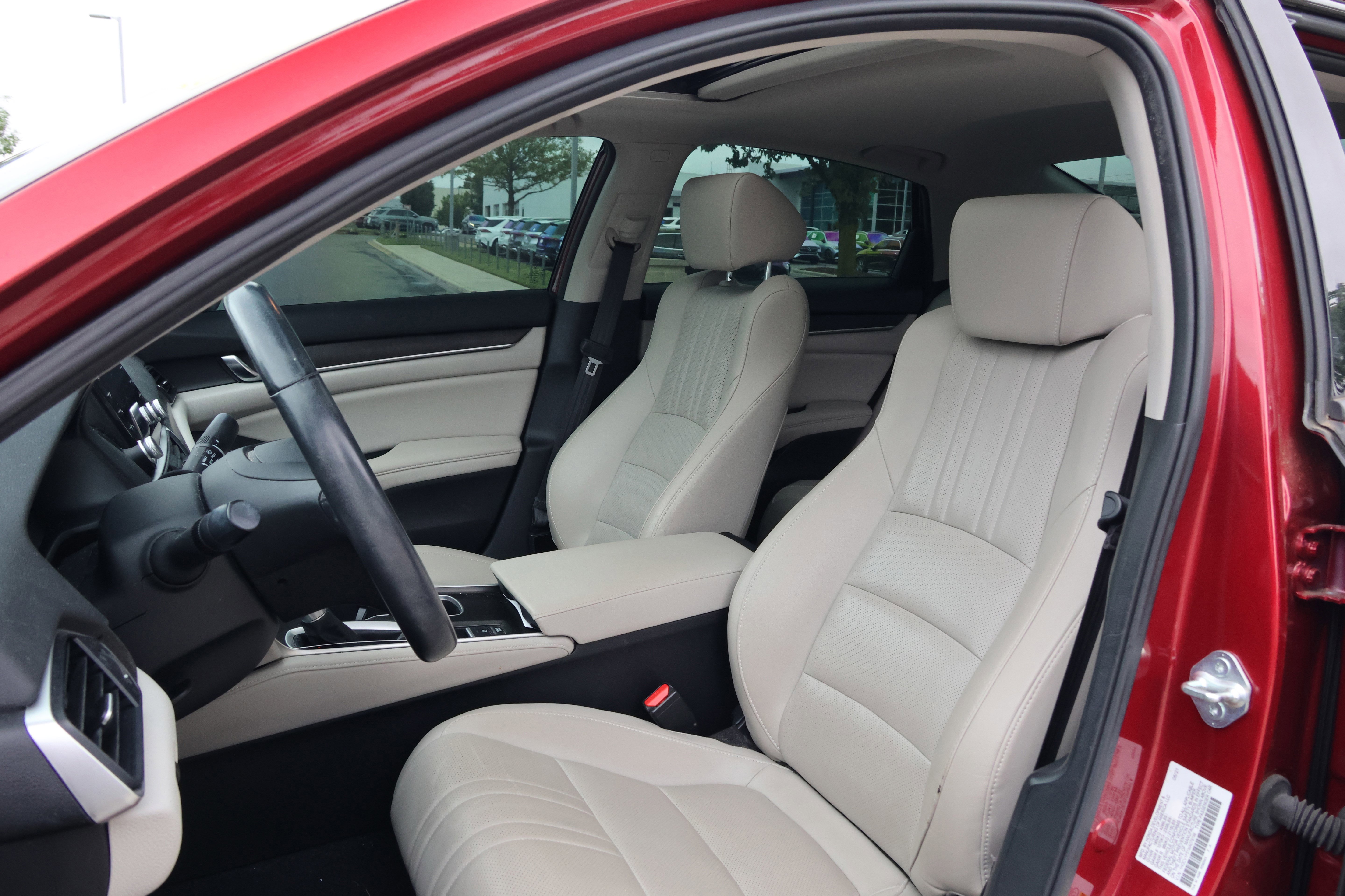 Used 2021 Honda Accord EX-L image 32