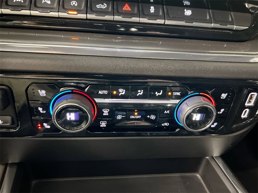 Used 2023 Chevrolet Silverado 1500 High Country image 17