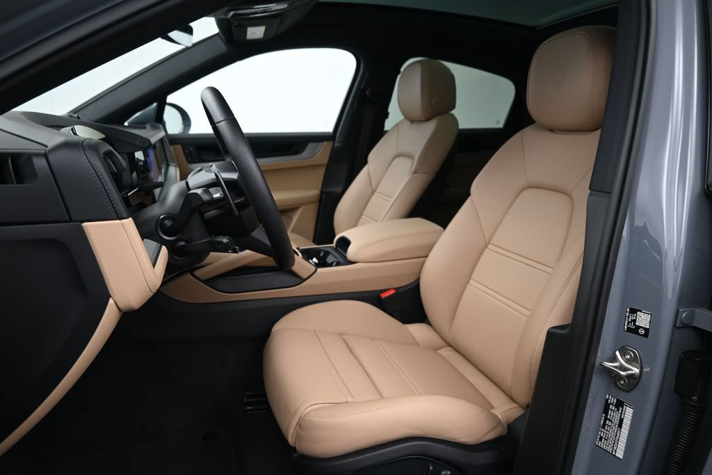 New 2026 Porsche Cayenne E-Hybrid Coupe AWD/4WD image 5