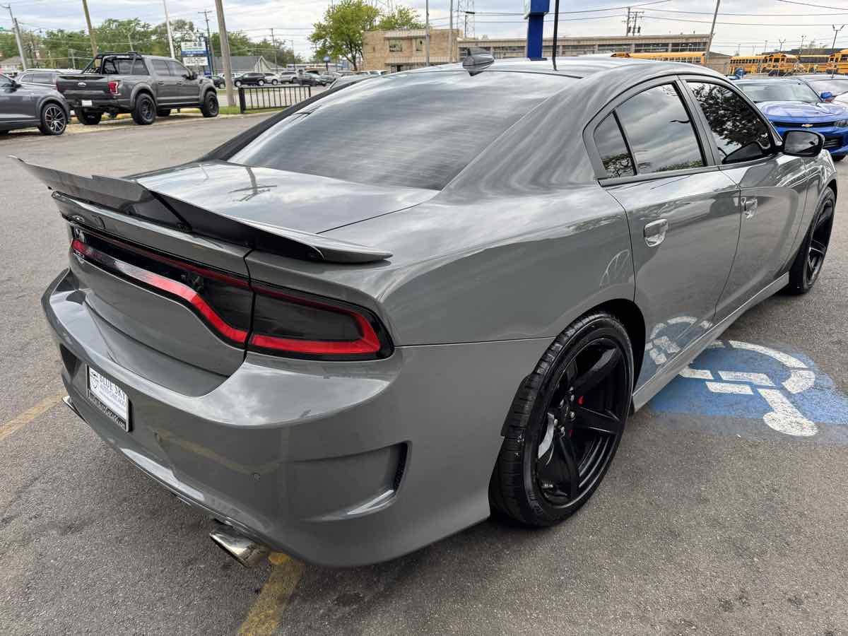 Used 2019 Dodge Charger SRT Hellcat RWD image 5