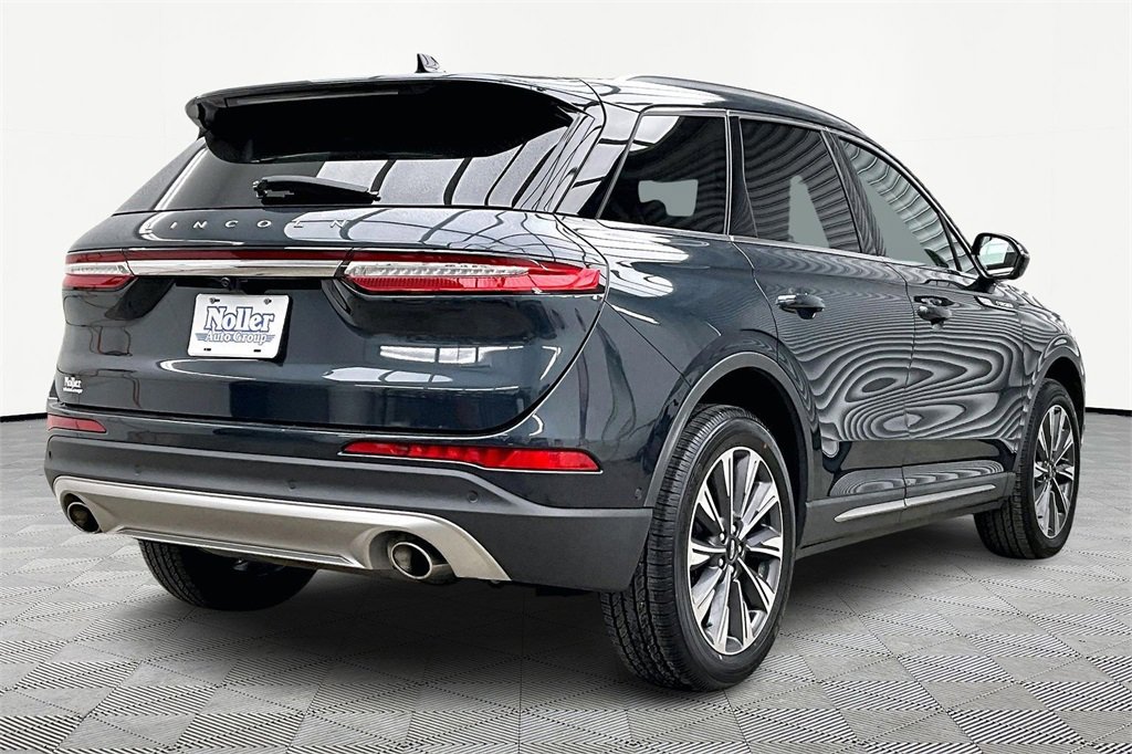 Used 2022 Lincoln Corsair Reserve w/ Equipment Group 201A image 2