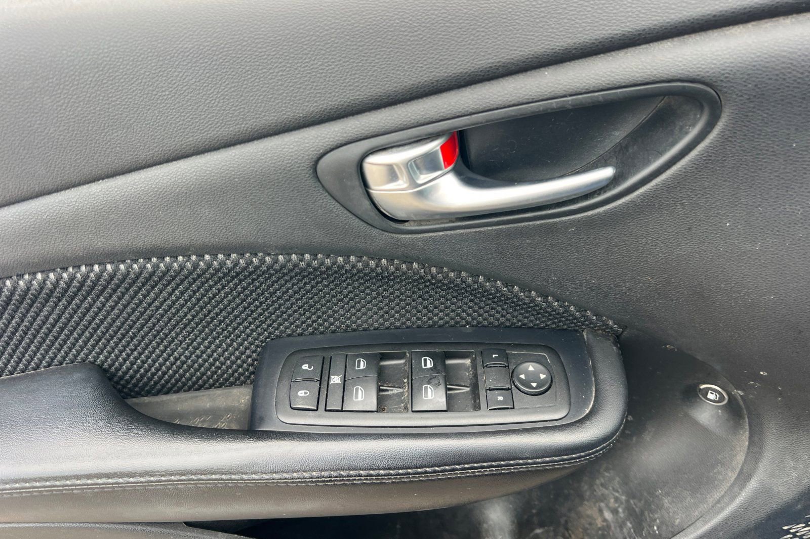 Used 2014 Dodge Dart SXT FWD image 8