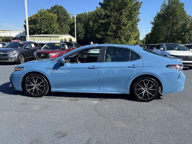 Certified 2024 Toyota Camry SE FWD image 5