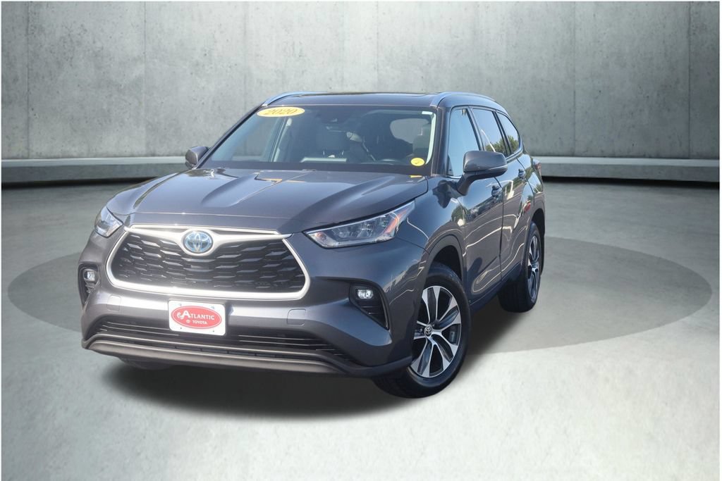Used 2020 Toyota Highlander XLE AWD/4WD image 21
