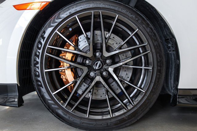 Used 2023 Nissan GT-R Premium w/ Premium Interior Package AWD/4WD image 45