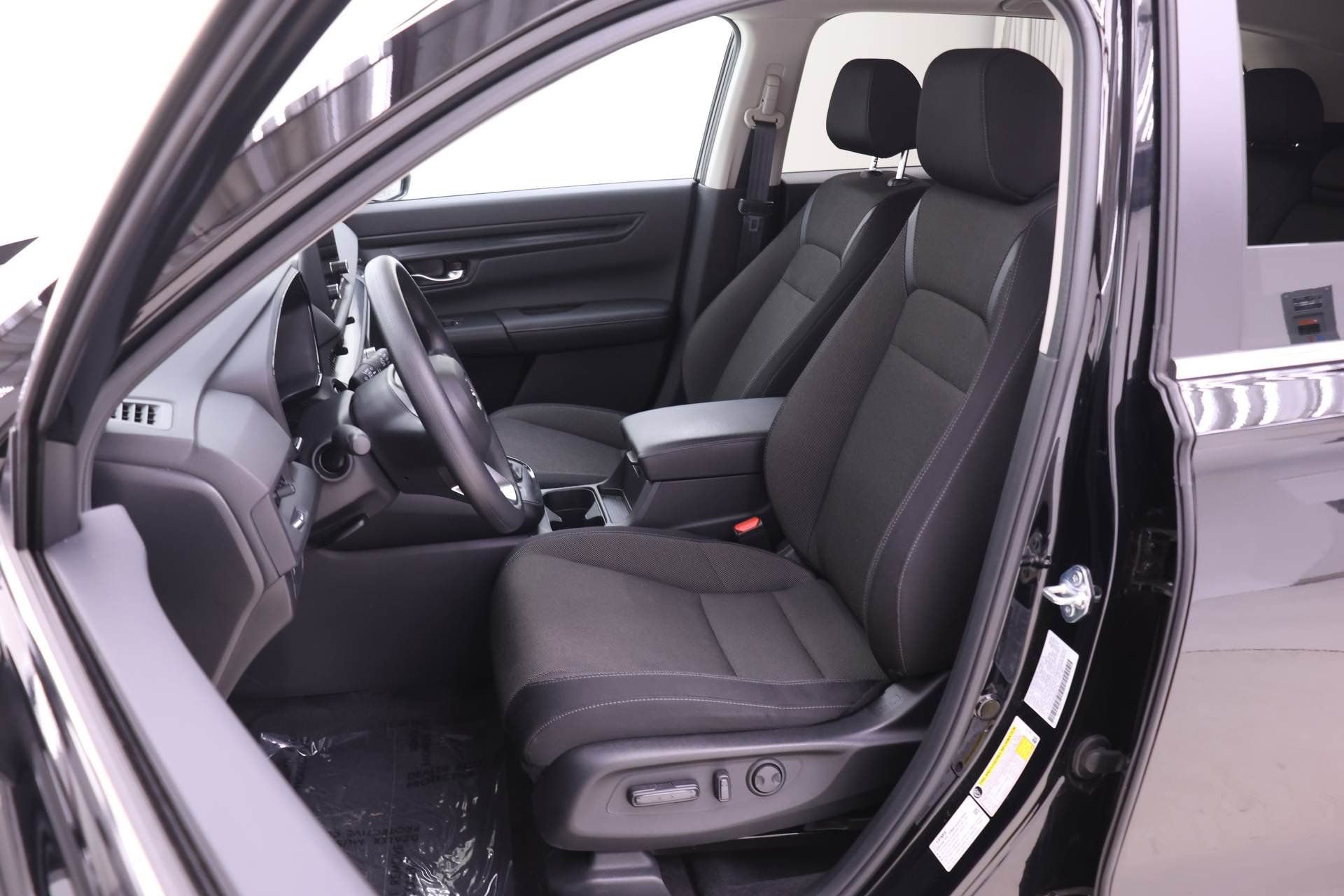 Certified 2025 Honda CR-V EX image 4