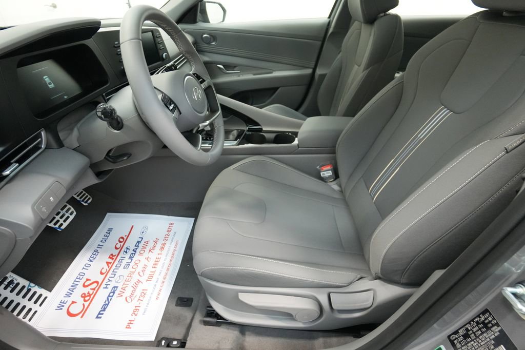 New 2026 Hyundai Elantra SEL Sport image 15