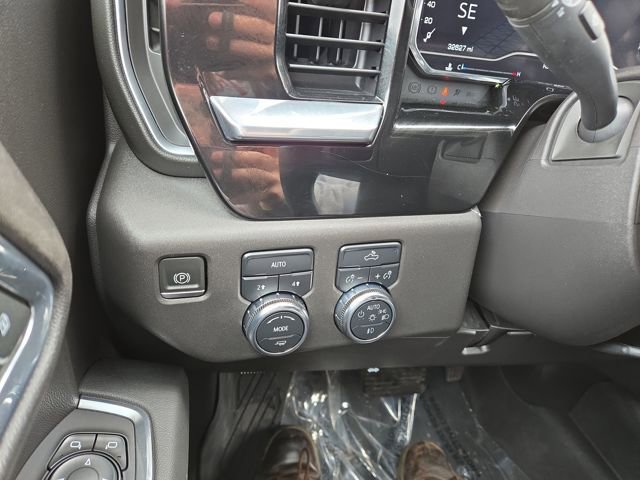 Used 2023 GMC Sierra 1500 Elevation image 24