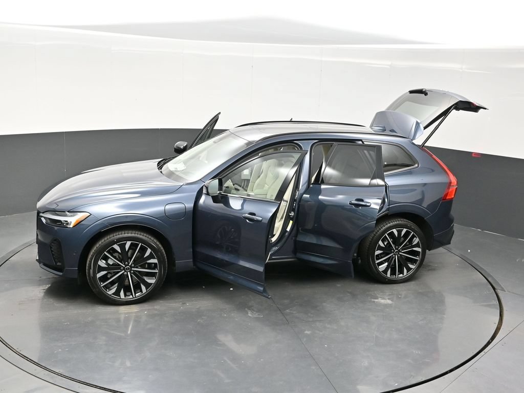 New 2026 Volvo XC60 T8 Ultra w/ Protection Package Premier AWD/4WD image 57