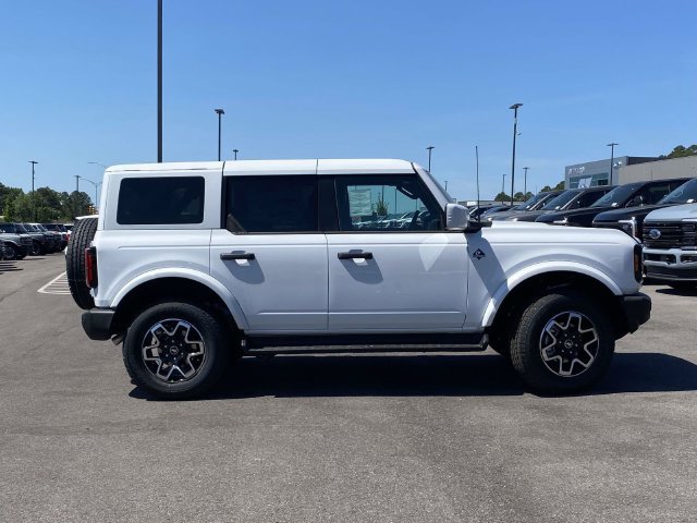 New 2026 Ford Bronco Outer Banks AWD/4WD image 2