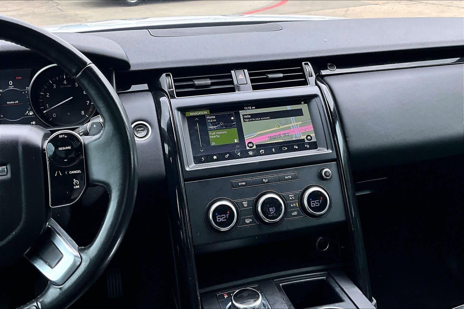 Used 2019 Land Rover Discovery SE AWD/4WD image 7