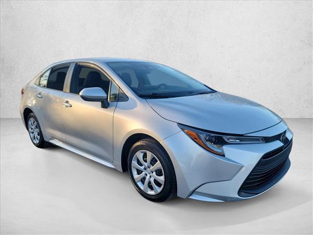 Used 2025 Toyota Corolla LE FWD image 3