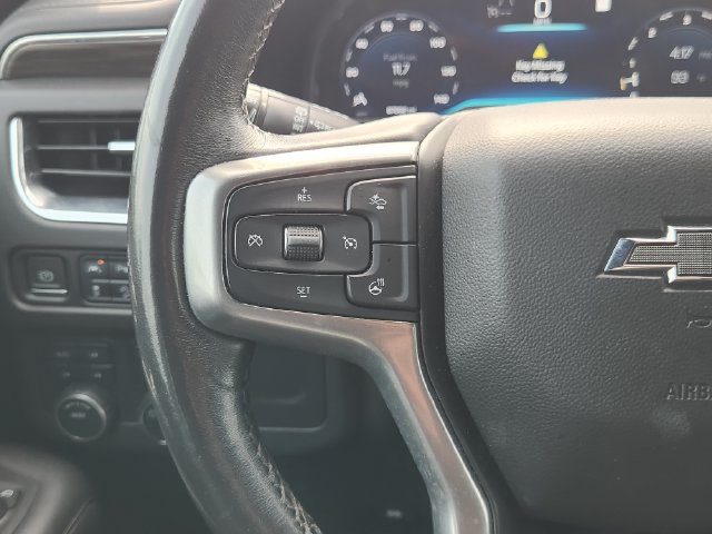 Used 2022 Chevrolet Suburban Z71 w/ Luxury Package AWD/4WD image 28