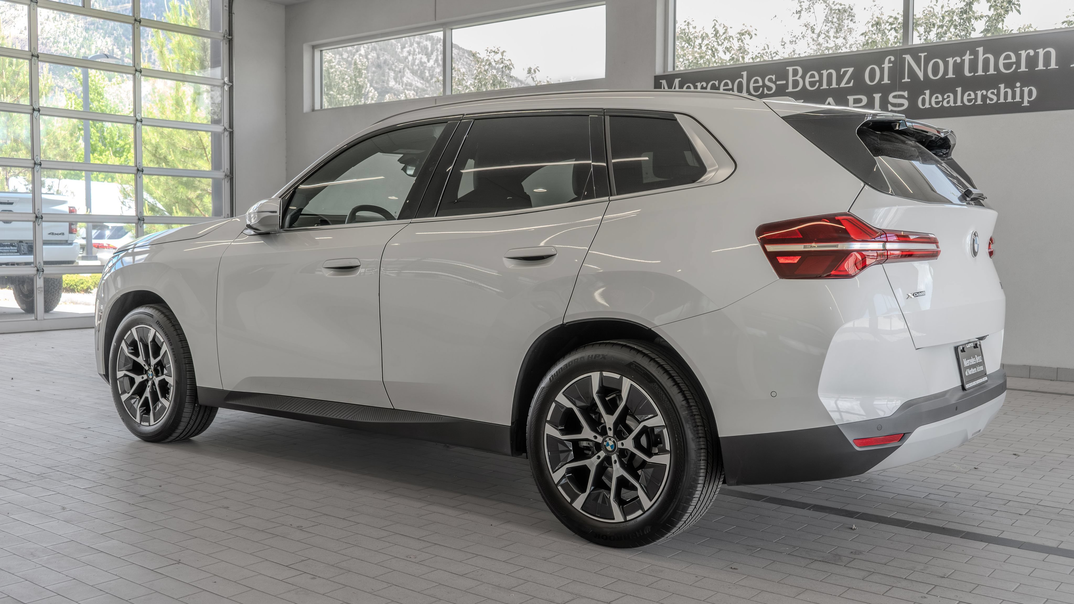 Used 2025 BMW X3 xDrive30i w/ M Sport Package AWD/4WD image 13