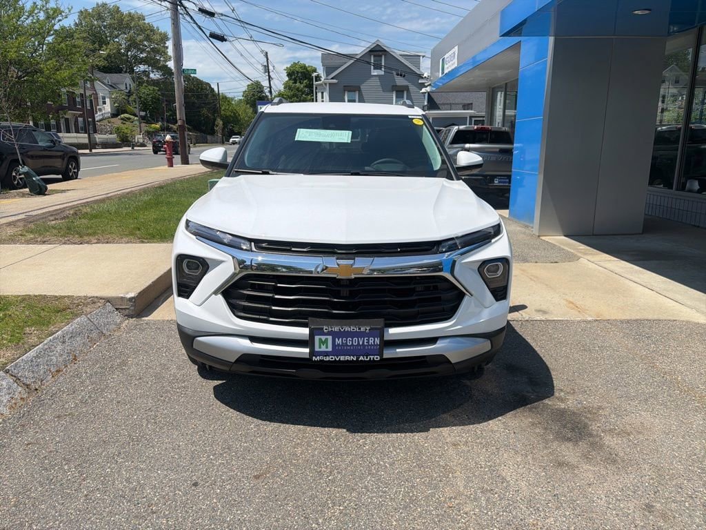 New 2026 Chevrolet TrailBlazer LT w/ LT Cold Weather Package AWD/4WD image 8