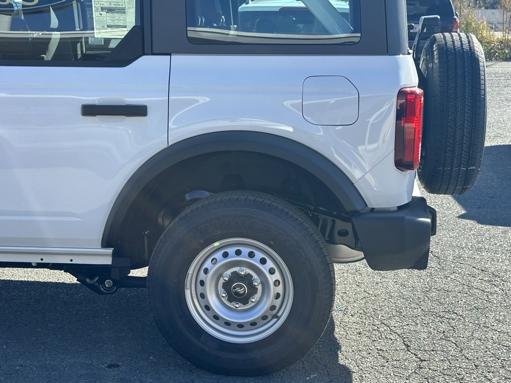 New 2025 Ford Bronco 4-Door image 35