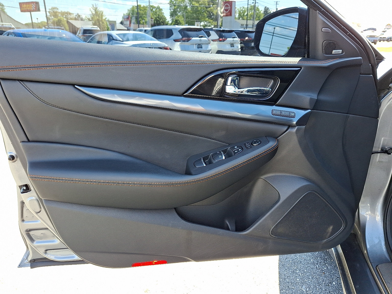 Certified 2023 Nissan Maxima SR w/ Sport Mat Group FWD image 15