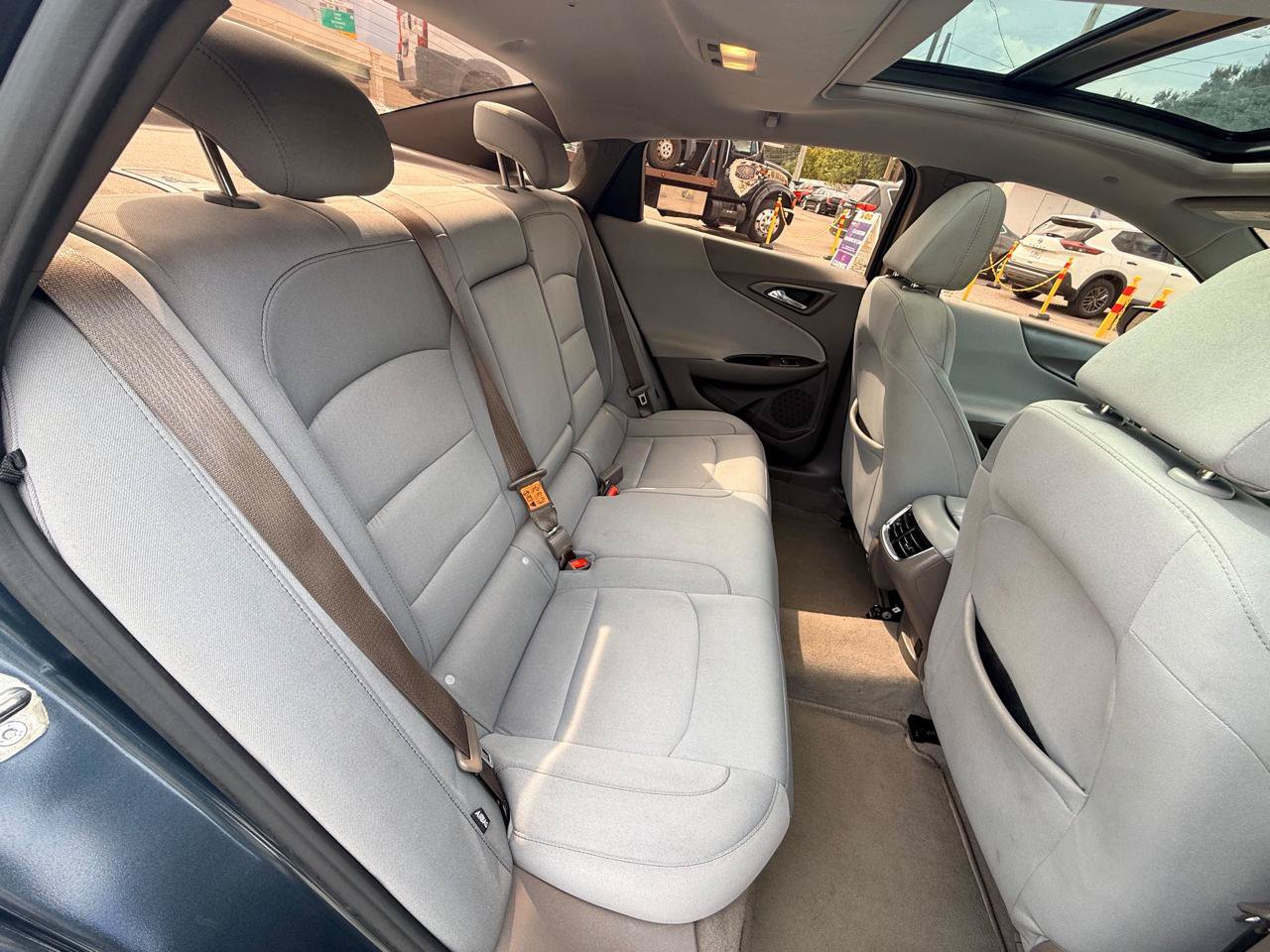 Used 2021 Chevrolet Malibu LT FWD image 12