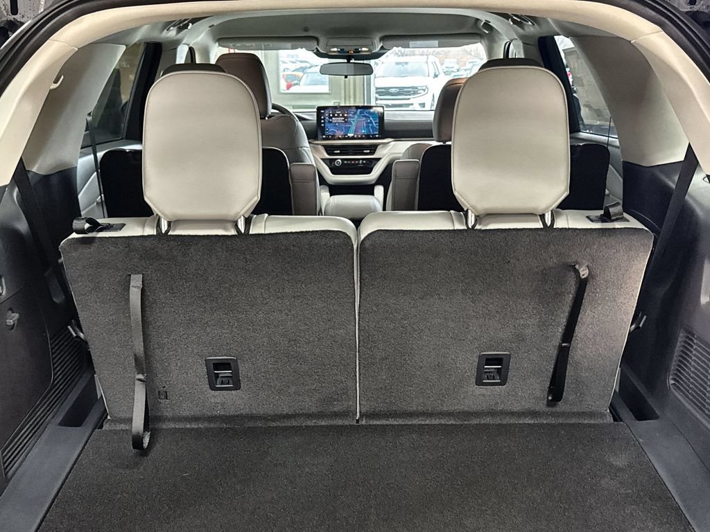 New 2026 Ford Explorer Active w/ Active Comfort Package AWD/4WD image 29