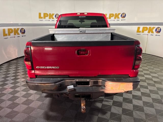 Used 2006 Chevrolet Silverado 2500 LT AWD/4WD image 4