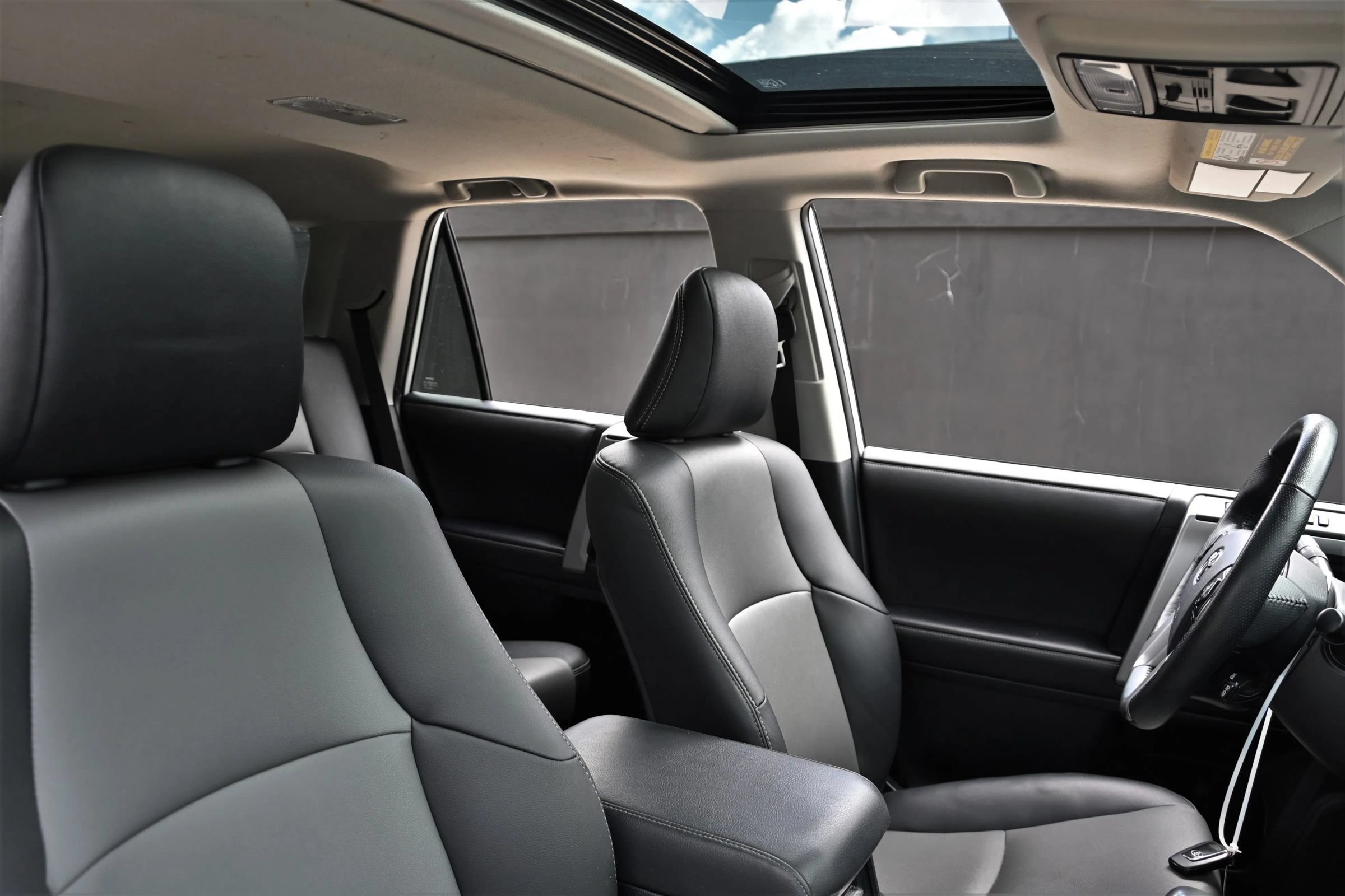 Used 2024 Toyota 4Runner SR5 Premium w/ Moonroof Package RWD image 12