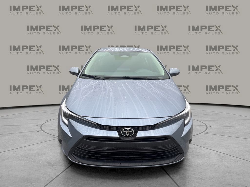 Used 2026 Toyota Corolla LE FWD image 8