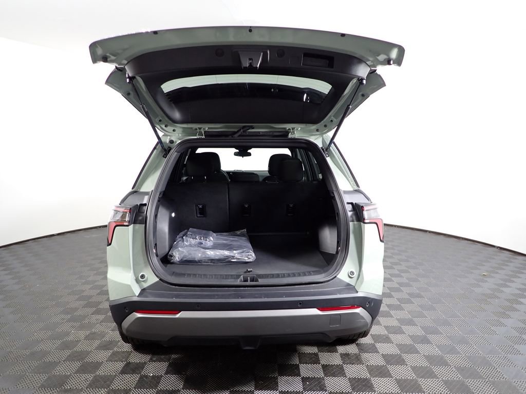 Used 2026 Chevrolet Equinox LT image 14