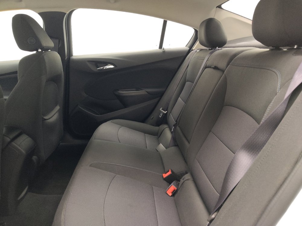 Used 2016 Chevrolet Cruze LT FWD image 18