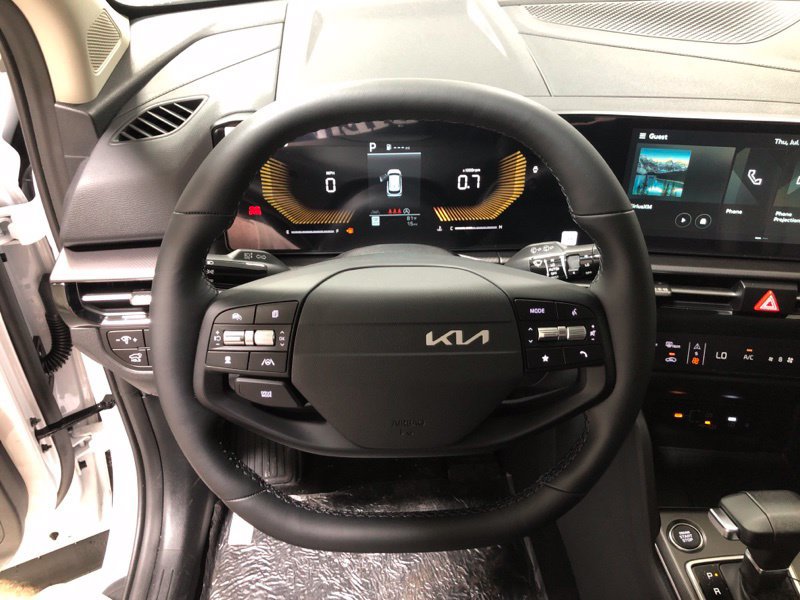 New 2026 Kia Sportage EX FWD image 24