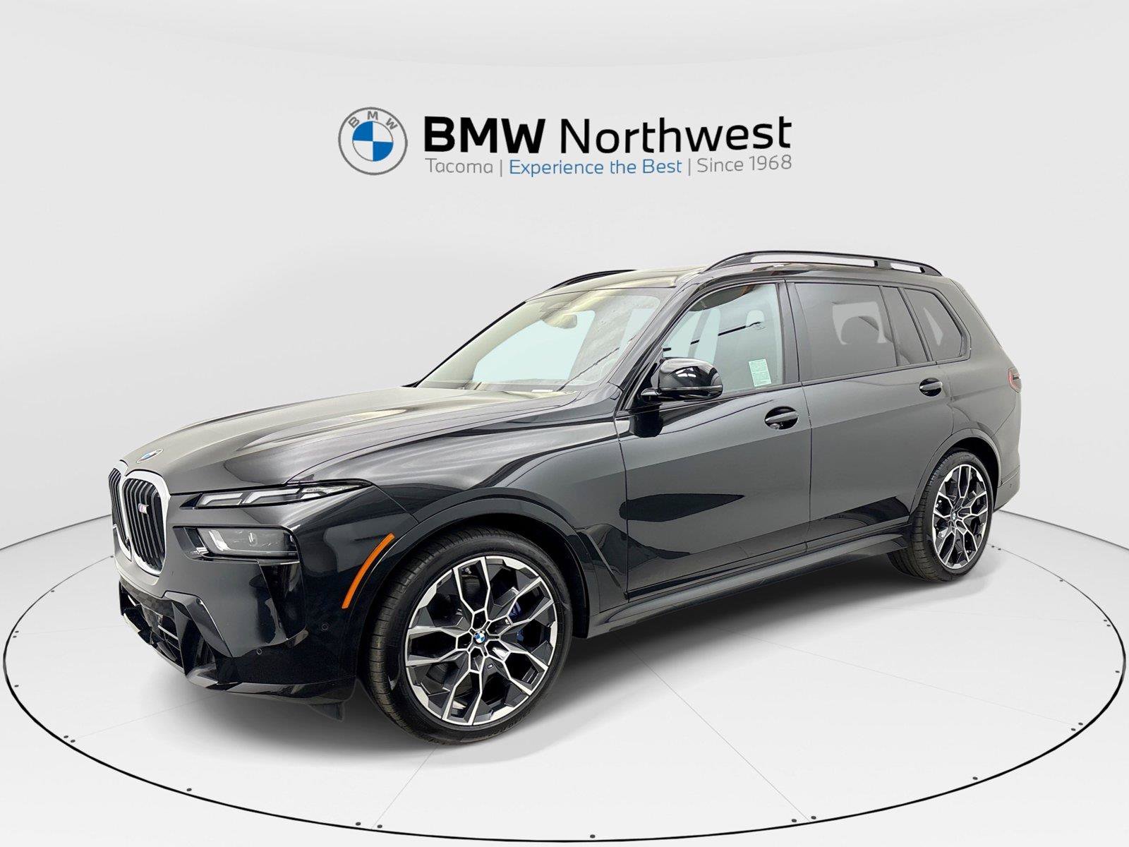 Used 2024 BMW X7 M60i AWD/4WD image 1