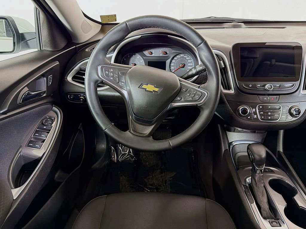 Used 2024 Chevrolet Malibu LT w/ Sport Edition image 19