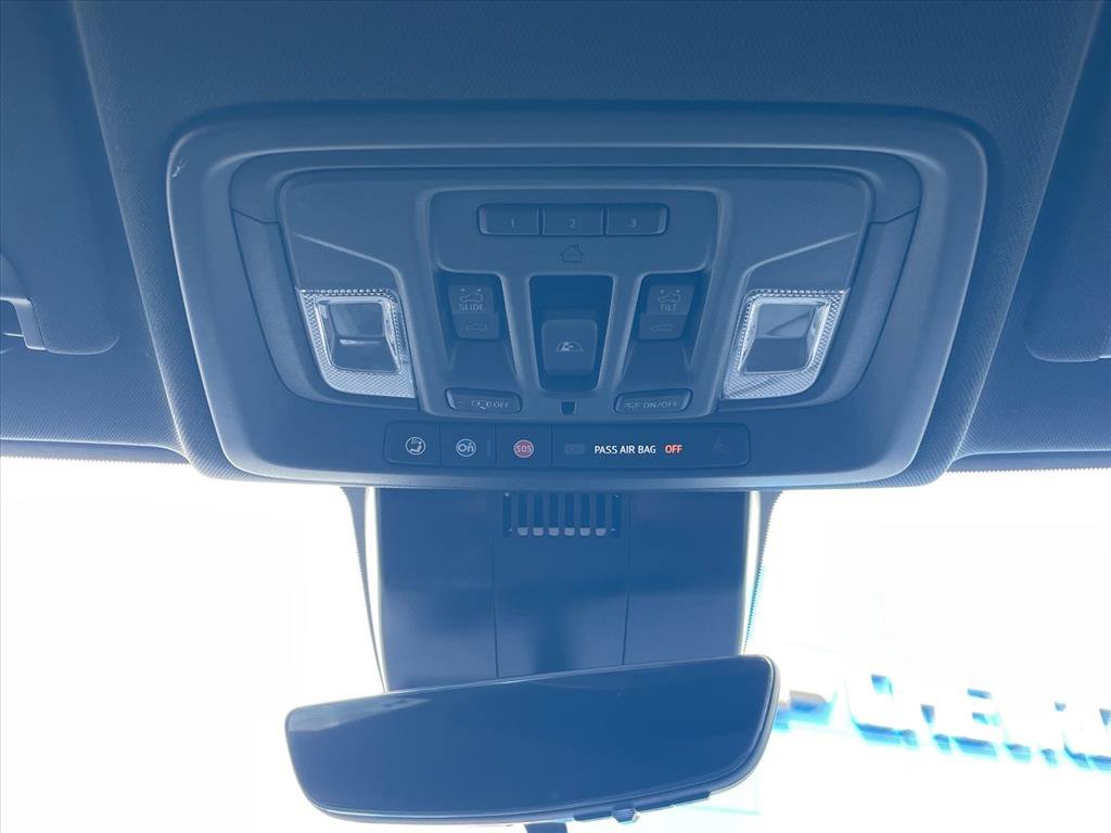 Used 2025 Chevrolet Silverado 1500 High Country AWD/4WD image 22