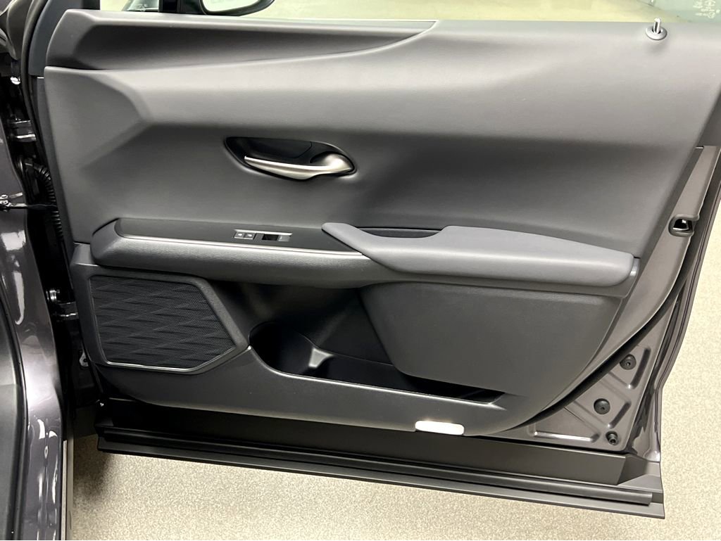 New 2026 Lexus UX 300h AWD image 24