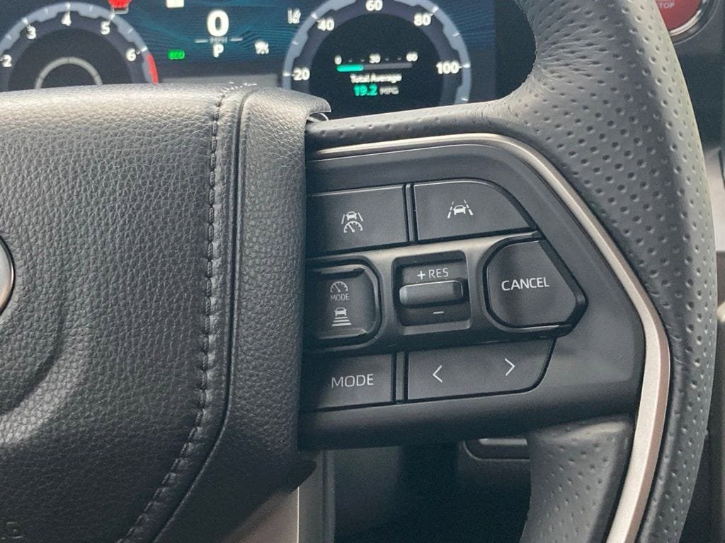 Used 2025 Toyota 4Runner TRD Sport Premium AWD/4WD image 19